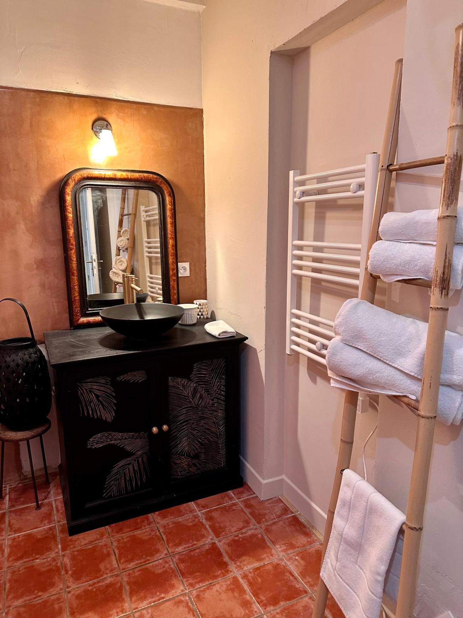 Le Pavillon Vert - B&B Vedène Dış mekan fotoğraf
